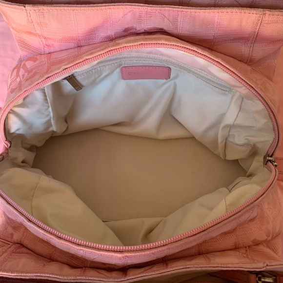 Authentic Pink Chanel Satchel. - Picture 14 of 15